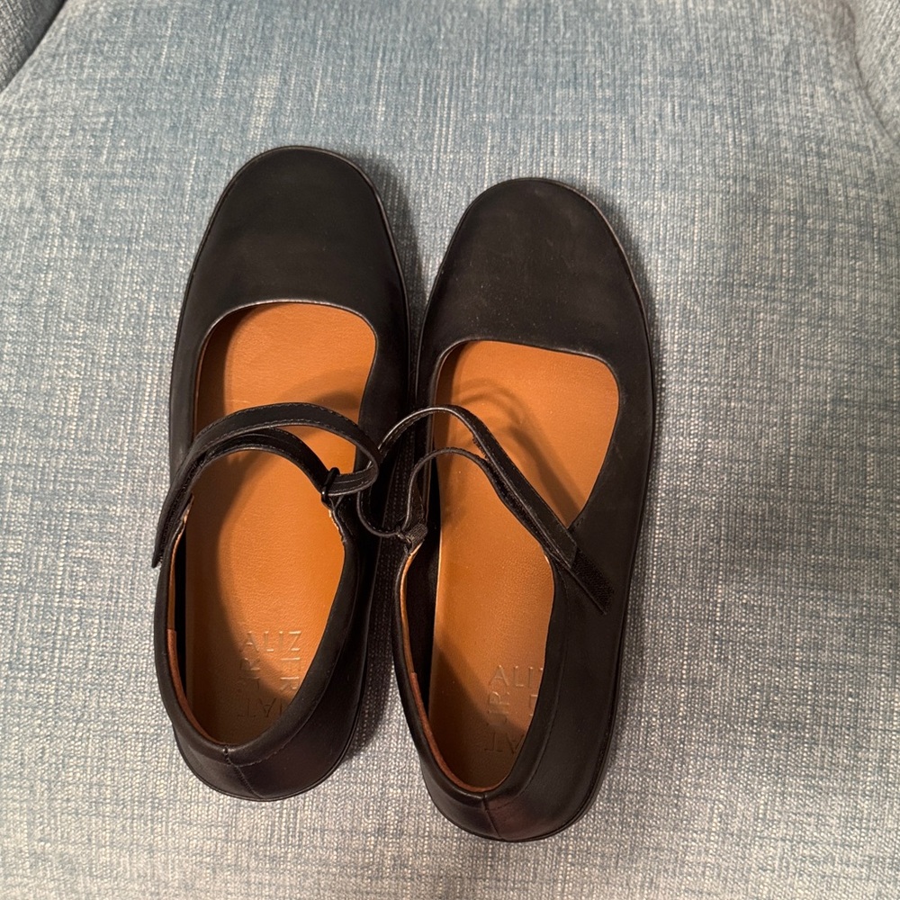 Naturalizer Behold Mary Jane Flats 7.5W